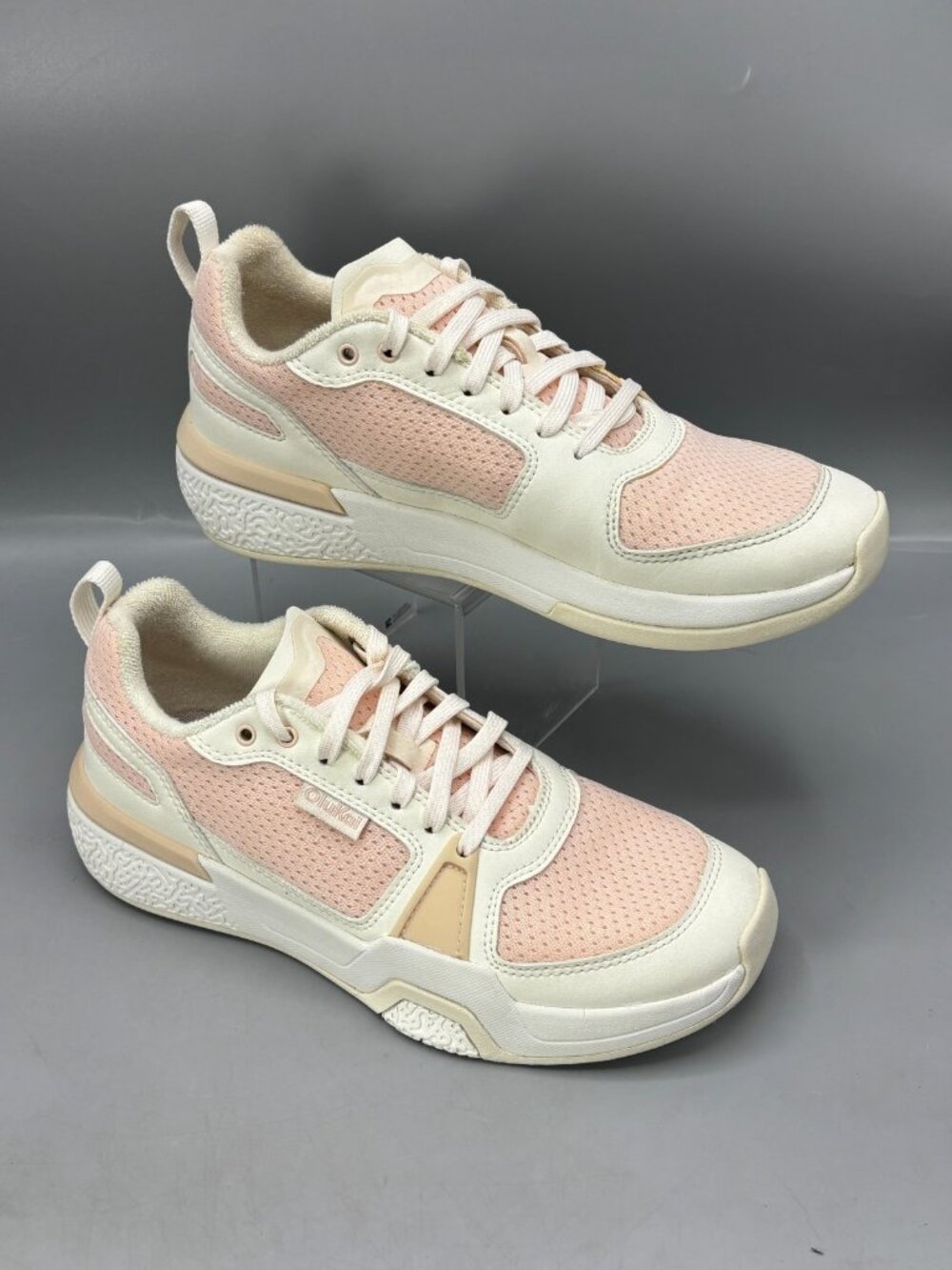 OluKai Anau Pickleball Shoes Women 7 White Rose Dust Athletic Low Top 20528-4ZWB
